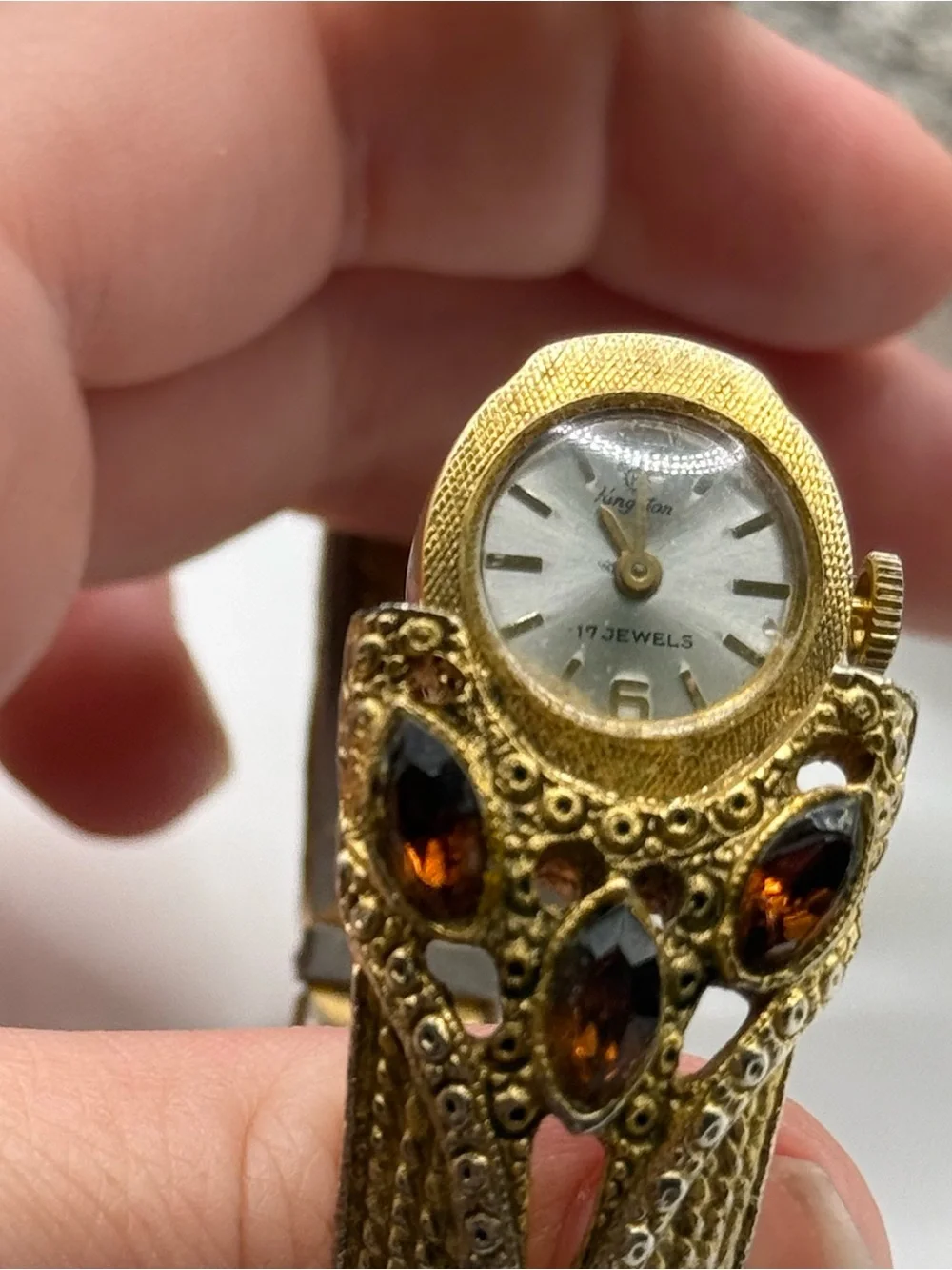 Vintage Geneva 17 Jewels Gold Tone w Rhinestone Hidden Bangle Watch Cameo